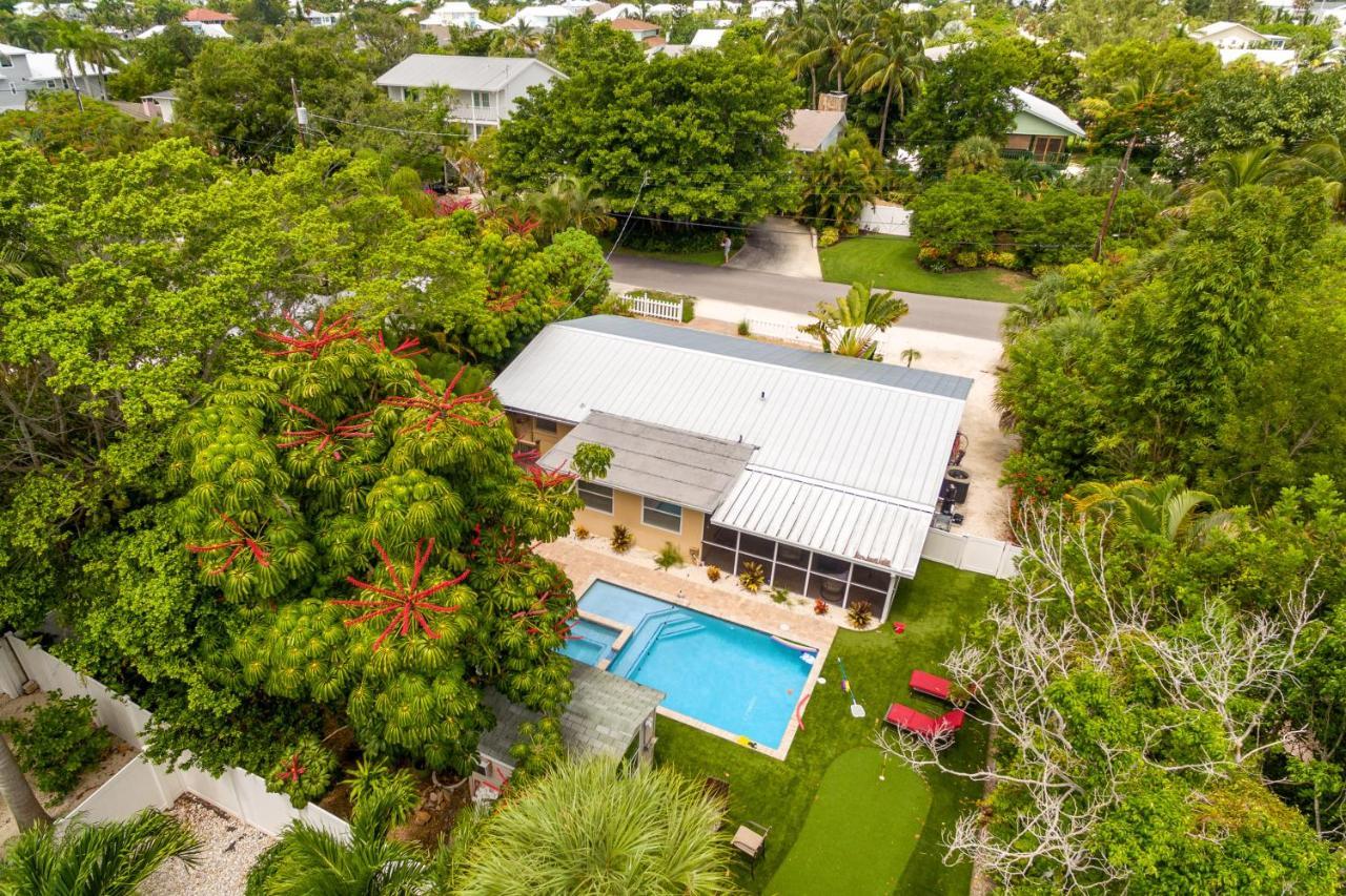 Getaway On Gladiolus Villa Anna Maria Exterior photo
