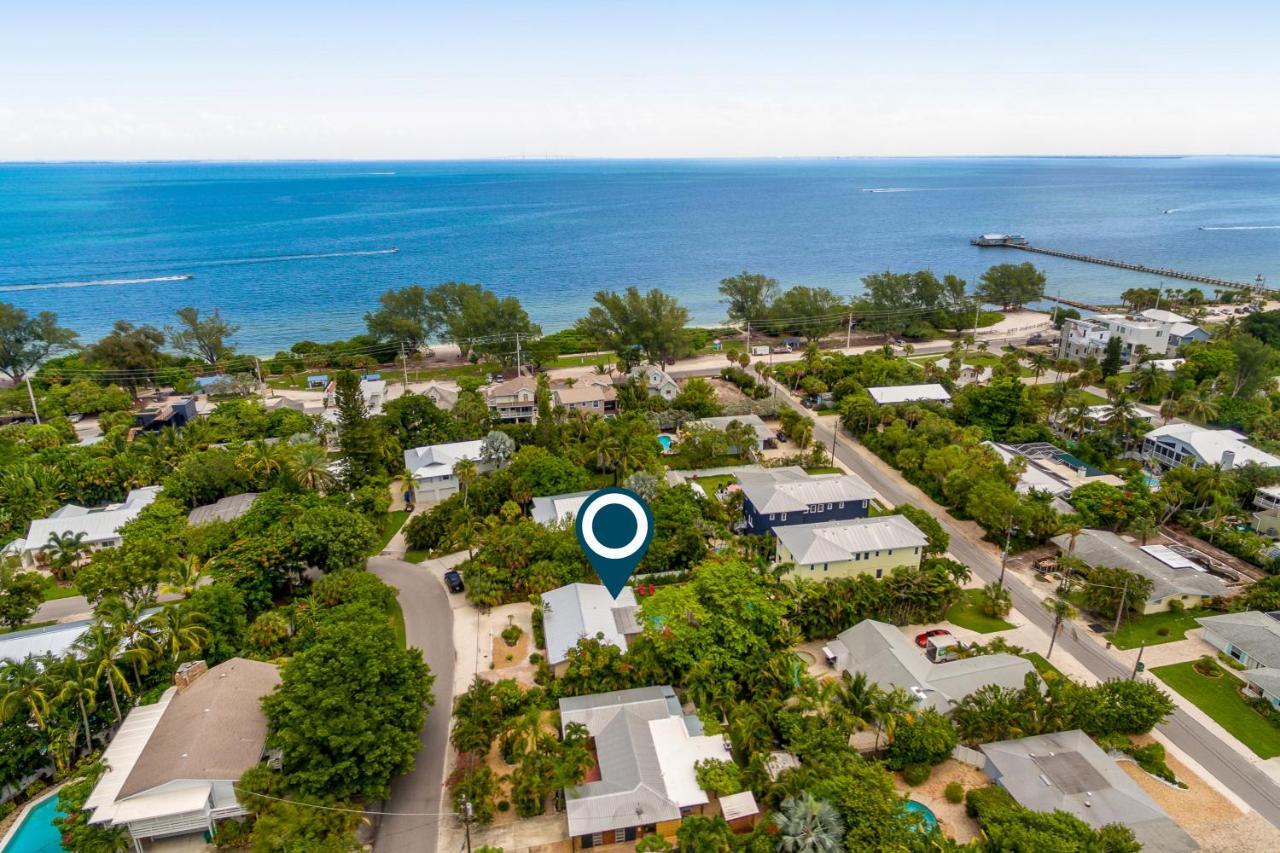 Getaway On Gladiolus Villa Anna Maria Exterior photo