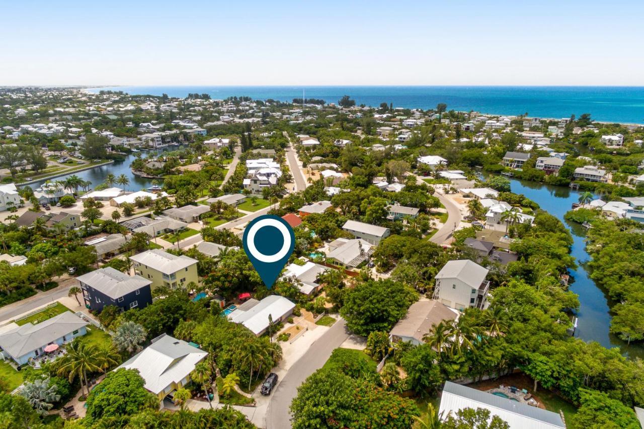Getaway On Gladiolus Villa Anna Maria Exterior photo